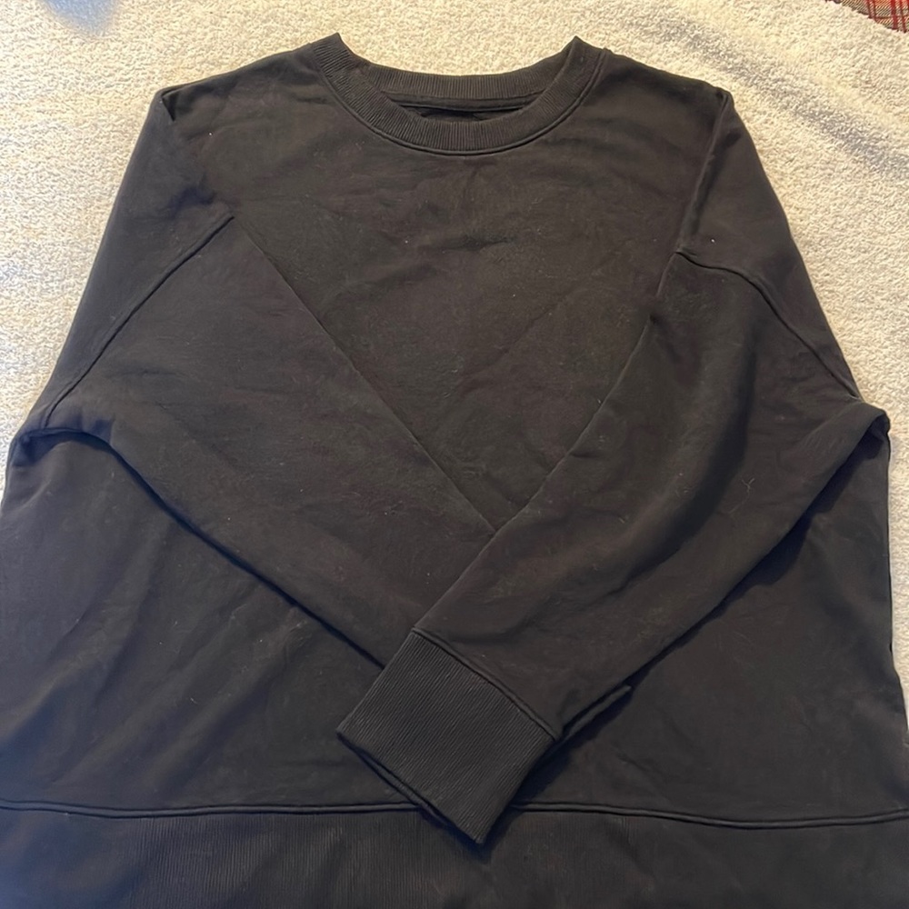 Time & Tru black pullover sweatshirt